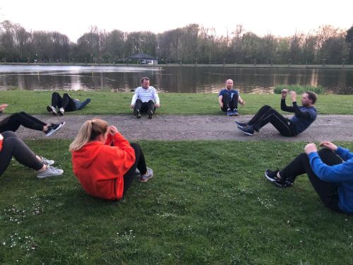 sit ups tijdens de bootcamp training